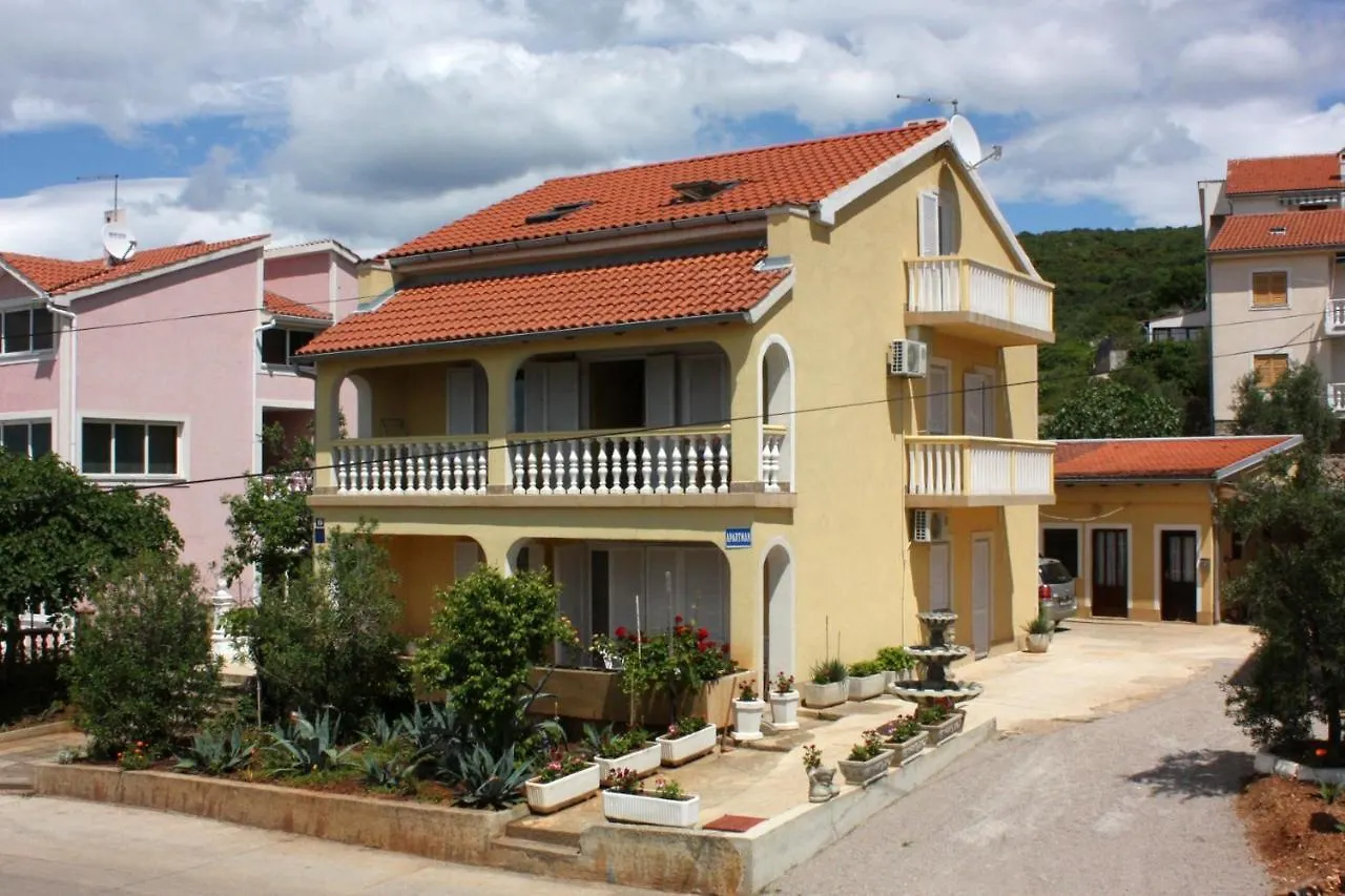 Apartments With A Parking Space Punat, Krk - 5350 contacts