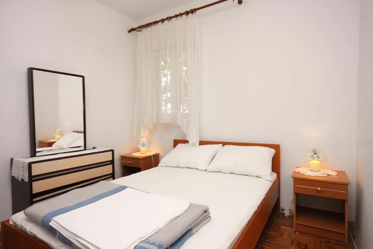 Apartments With A Parking Space Punat, Krk - 5350 0*, Punat Croatia