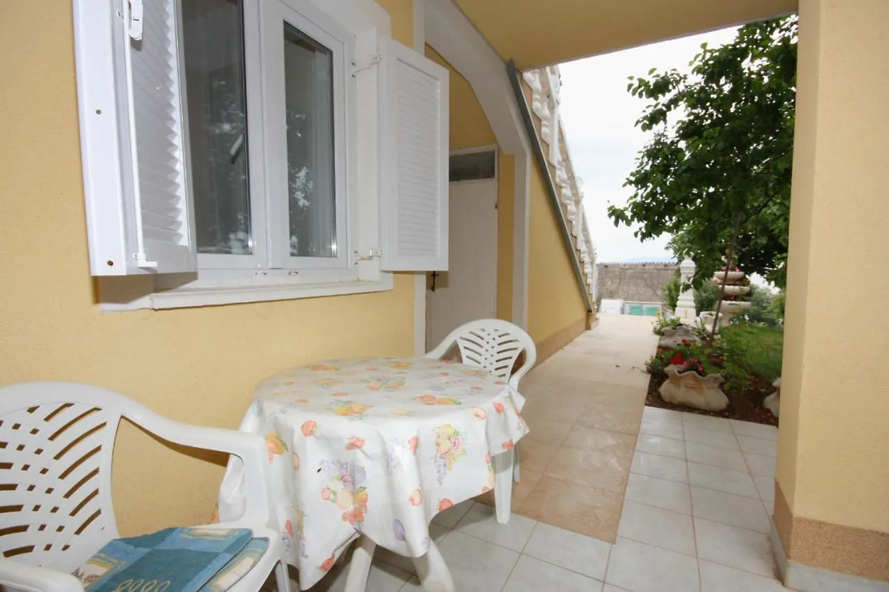 Apartments With A Parking Space Punat, Krk - 5350 0*, Punat Croatia