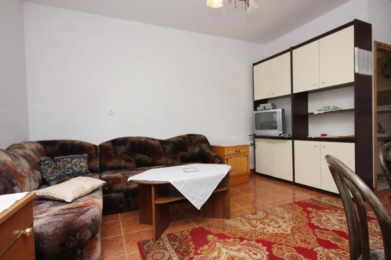 Apartments With A Parking Space Punat, Krk - 5350