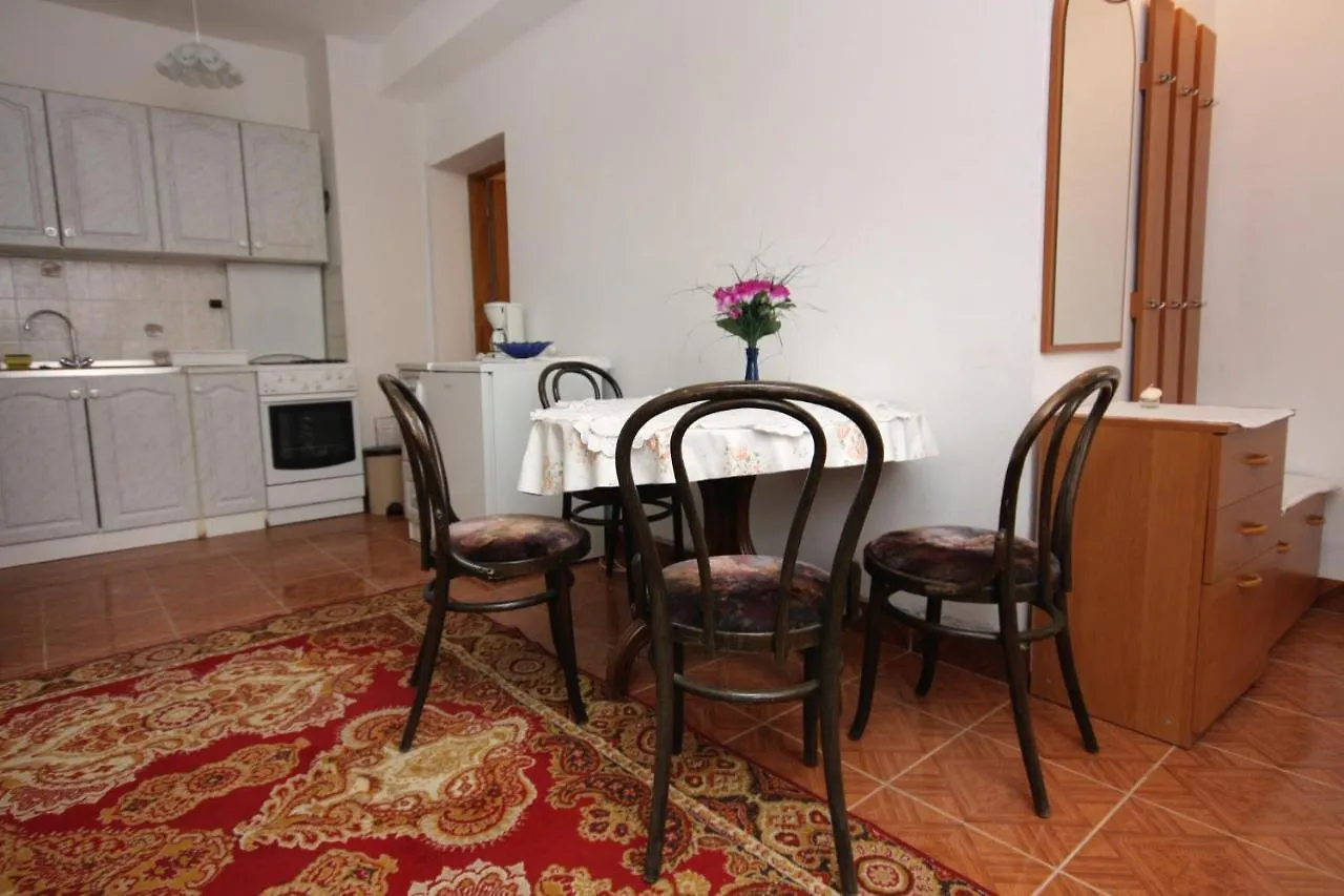 Apartments With A Parking Space Punat, Krk - 5350 0*, Punat